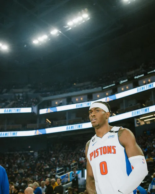 Jalen Duren rechaza una oferta de 200 millones de dólares y tensa su renovación con los Detroit Pistons