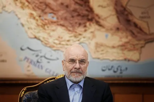 El régimen de Irán chantajea a Oriente Medio con sabotear la producción petrolera si prosigue el bloqueo a sus exportaciones