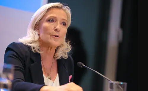Marine Le Pen reafirma su ofensiva contra la sharía y el fundamentalismo islámico de cara a las presidenciales