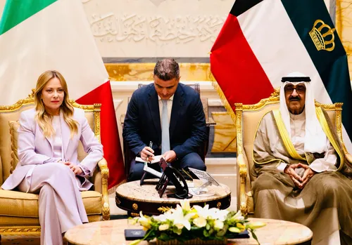 Italia y Kuwait consolidan acuerdo de cooperación estratégica hasta 2030 en defensa y energía