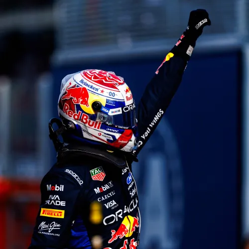 Dominio de Max Verstappen en Malasia para asegurar la primera posición del Gran Premio de Baréin