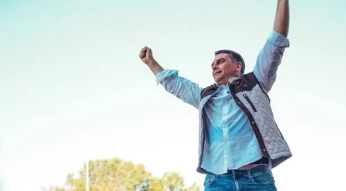 Flávio Bolsonaro respalda el agronegocio en Brasil con una ambiciosa propuesta de regularización de tierras en la Amazonía
