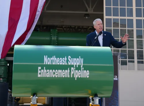 La administración de Donald Trump autoriza la reconversión de petroleros sancionados para ampliar el transporte de crudo