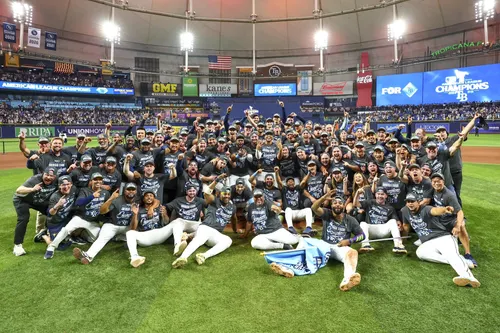 Los Rays de Tampa Bay conquistan el banderín de la Liga Americana y regresan a la Serie Mundial