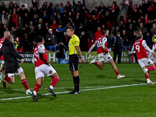 Sorpresa histórica en la Copa de la Liga: el Fleetwood Town de cuarta división elimina al Arsenal en penales