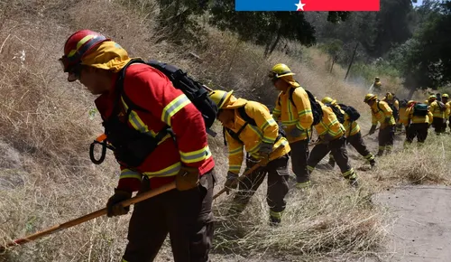 El presidente Kast activa el plan nacional contra incendios forestales con una inversión superior a USD 169 millones