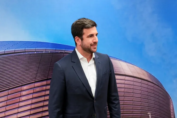 Enrique Riquelme: el empresario que desafía al poder en el Real Madrid con una visión de modernización y cercanía al socio