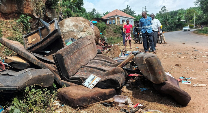 Mueren en Uganda 20 niños en un accidente de autobús escolar y el gobierno prohíbe todas las excursiones