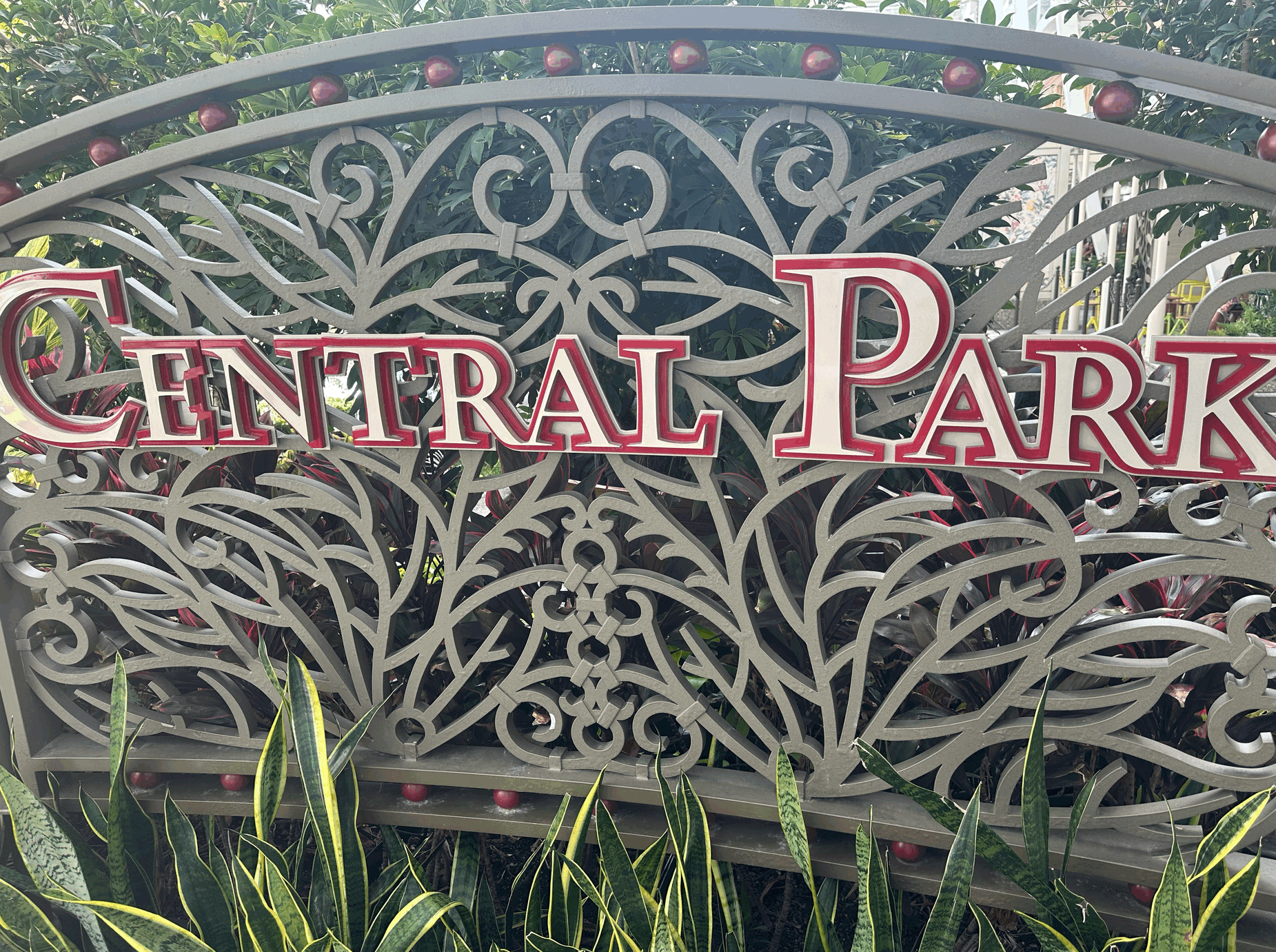 A sign reading Central 