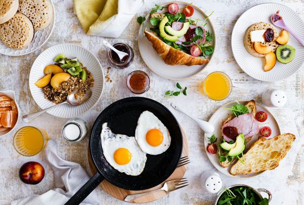 5 Yummy Ways Hotels Can Work with Food & Beverage Brands