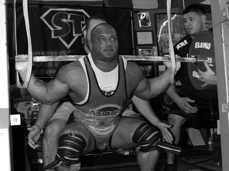Team Juggernaut's Eric Lilliebridge has squatted 881 for the World Record in the 275s class