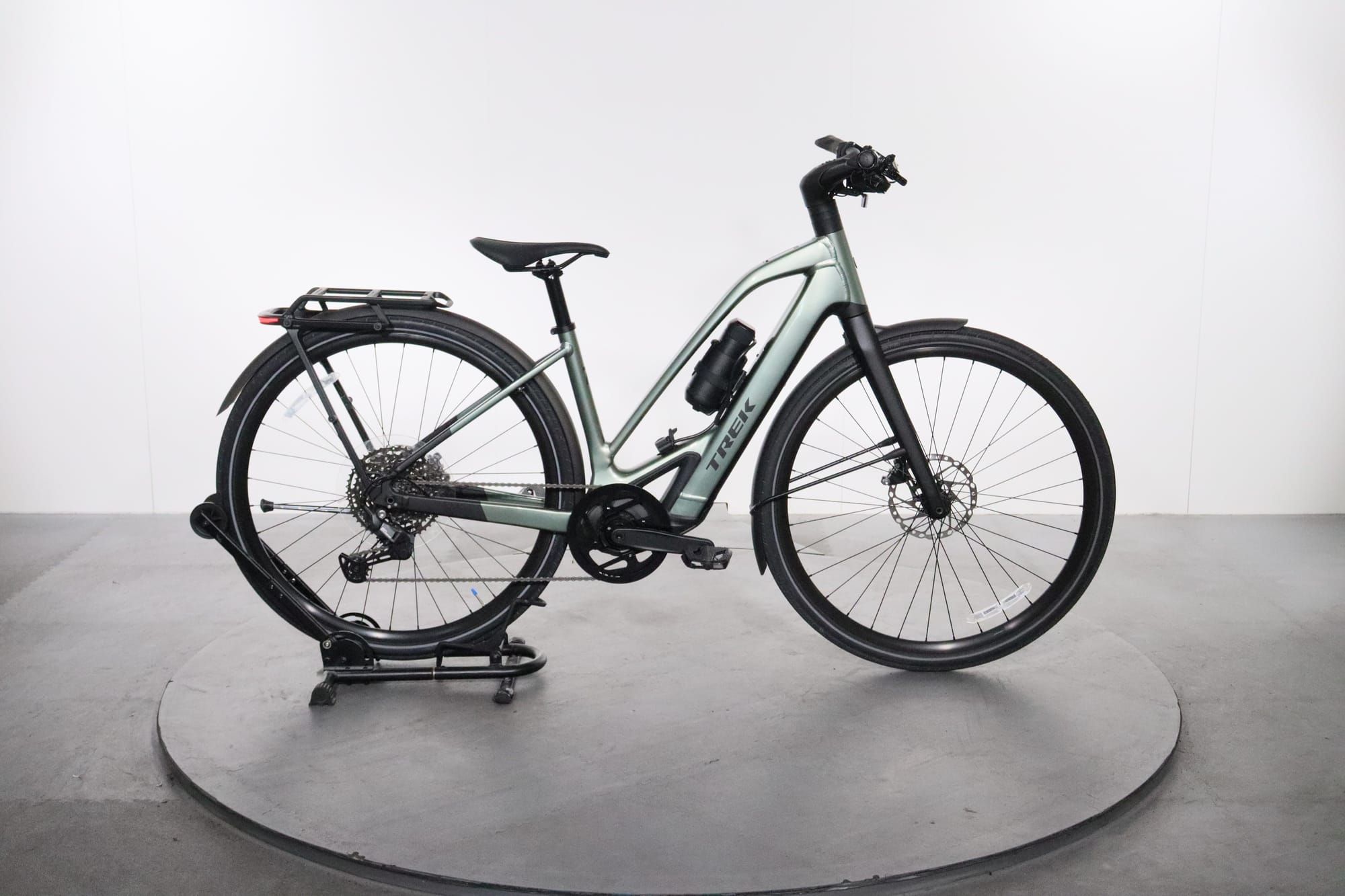 Trek FX+ 7S Review: A Lightweight Commuter That Meets Its Match on the Steepest Hills — Trek e-bike