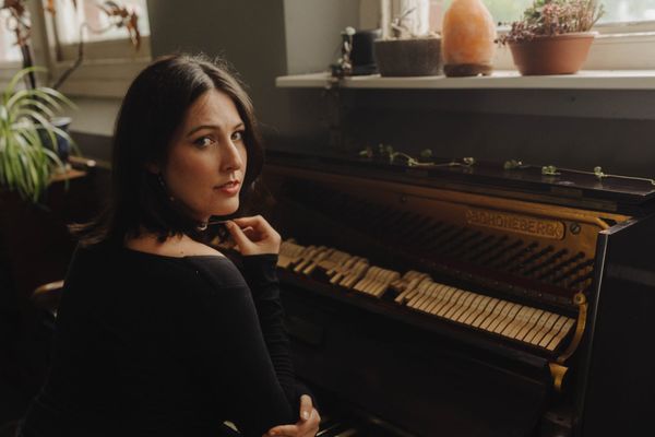 Beth Elsden captures the long road to blooming with Losing You Slow