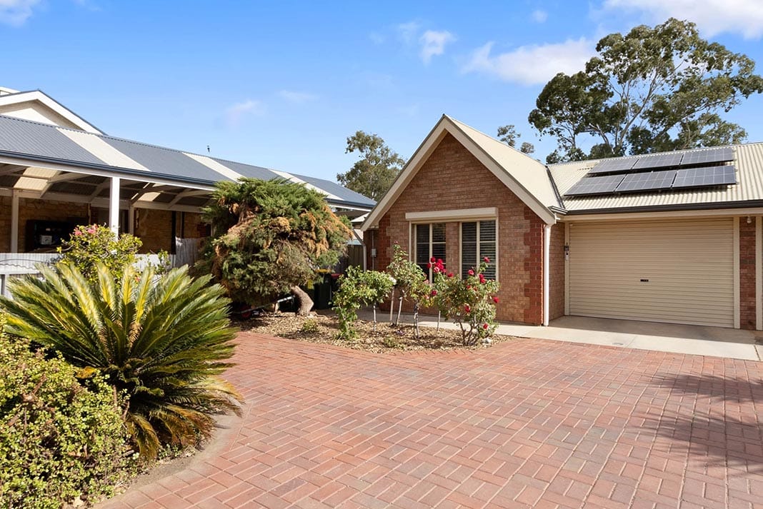 Comfort and convenience at a prime location