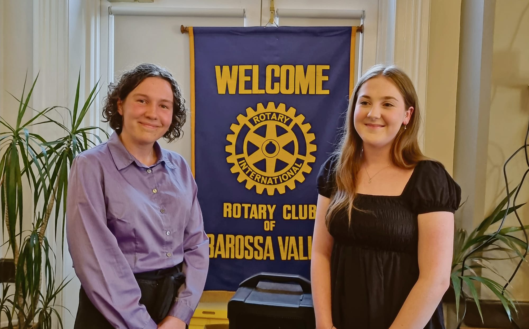 Rotary supports uni students