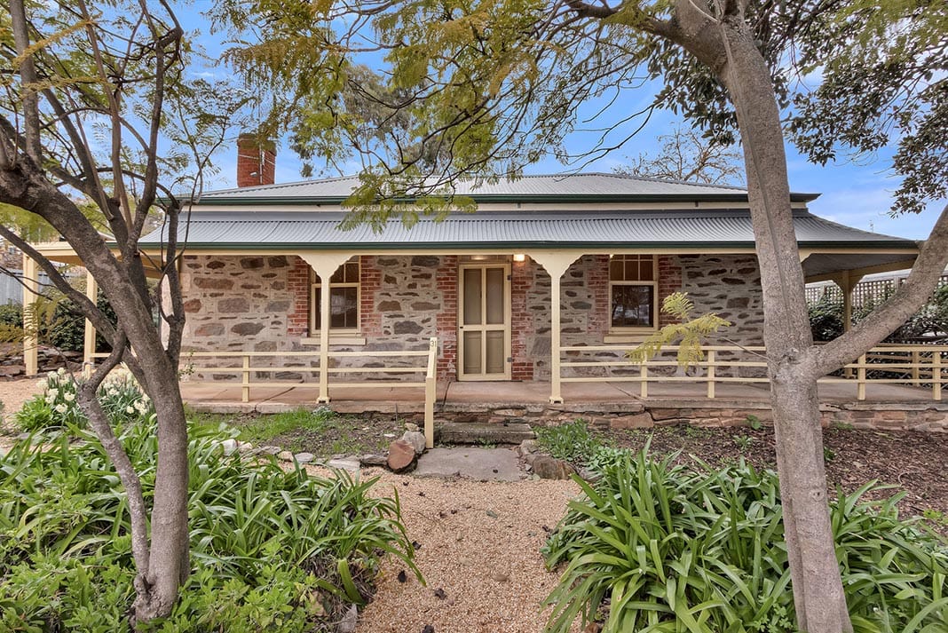 Charming cottage living in the heart of Angaston