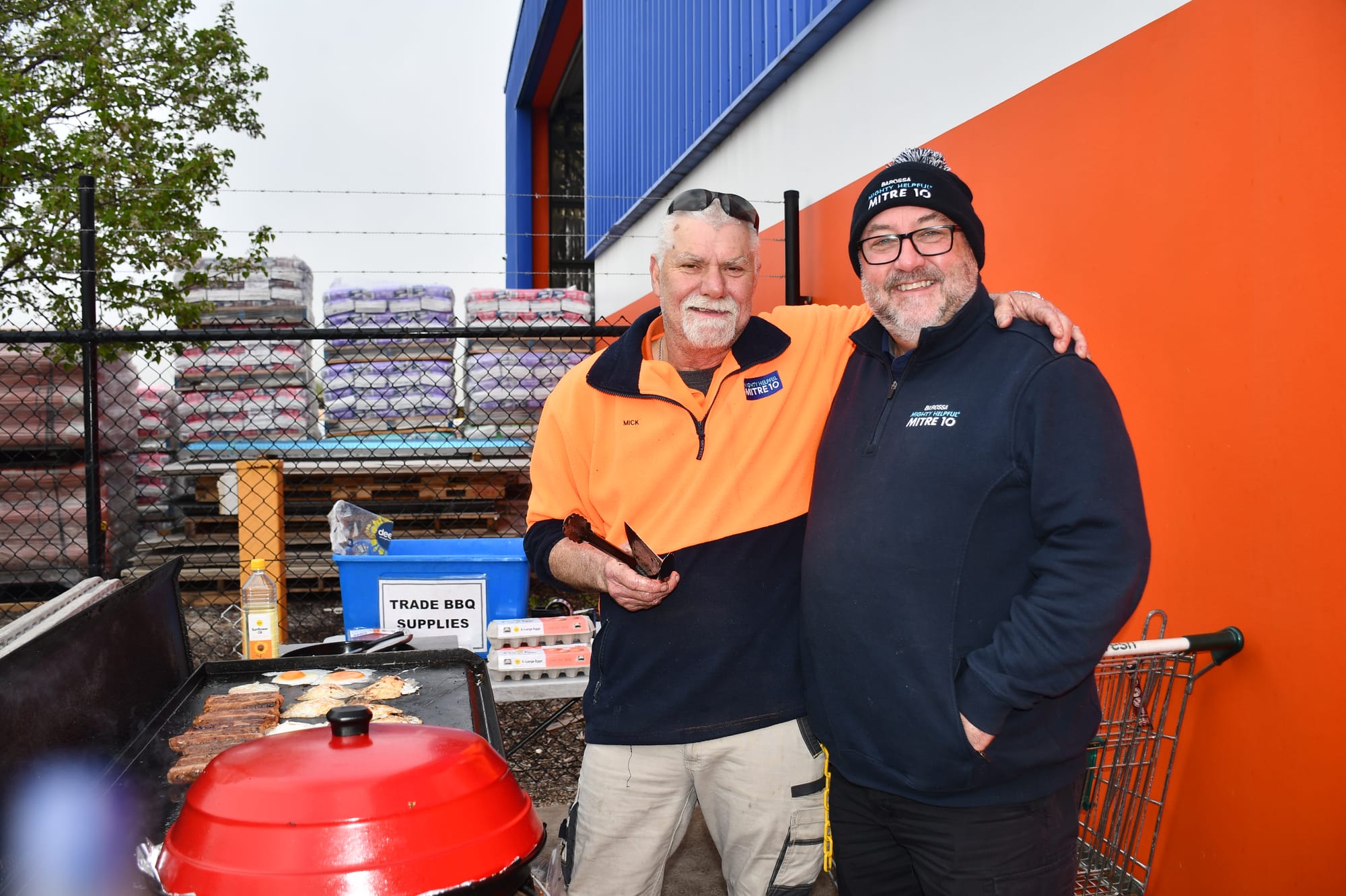 Huge Tradie Brekkie at Barossa Mitre 10