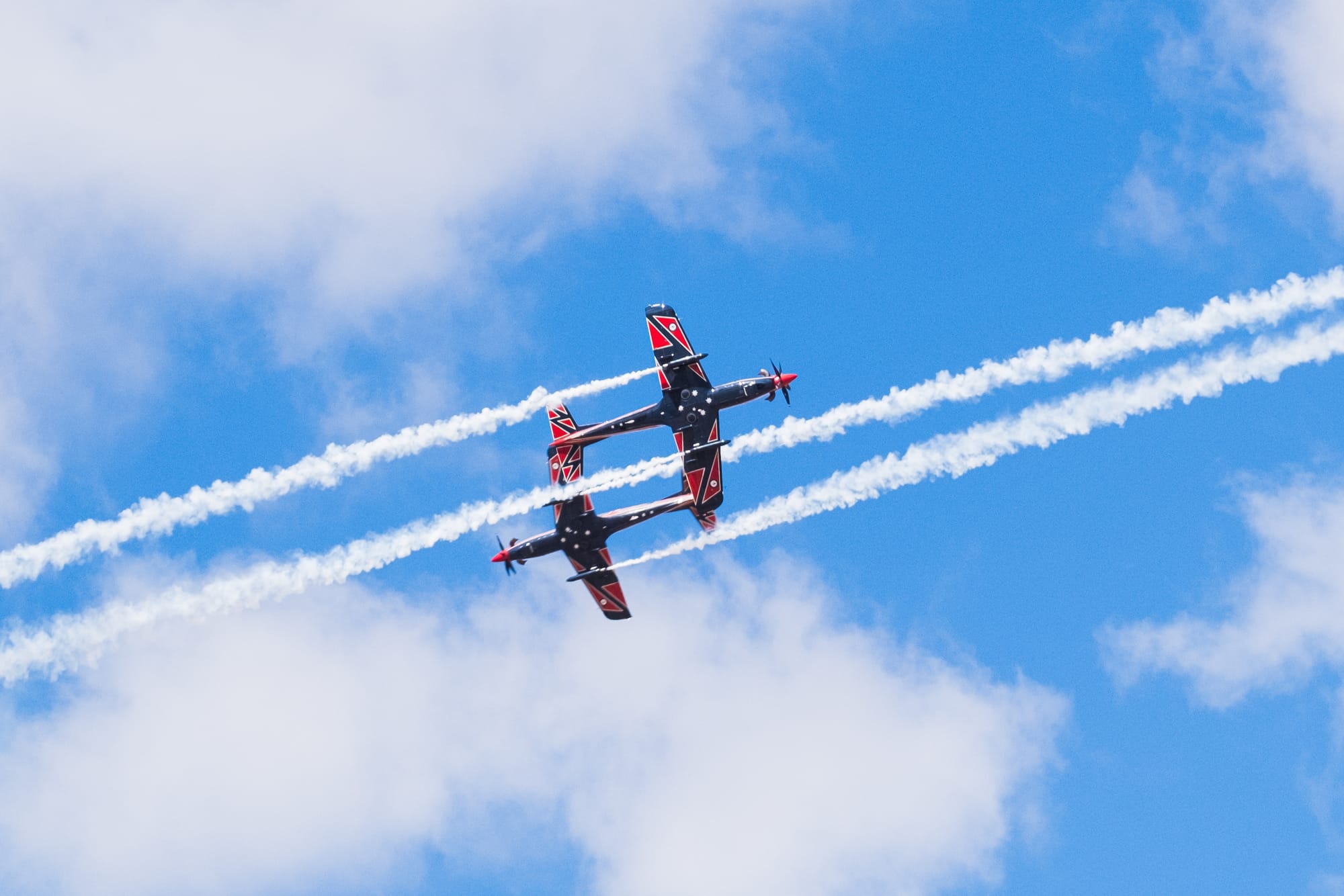Barossa Airshow thrills in the hills