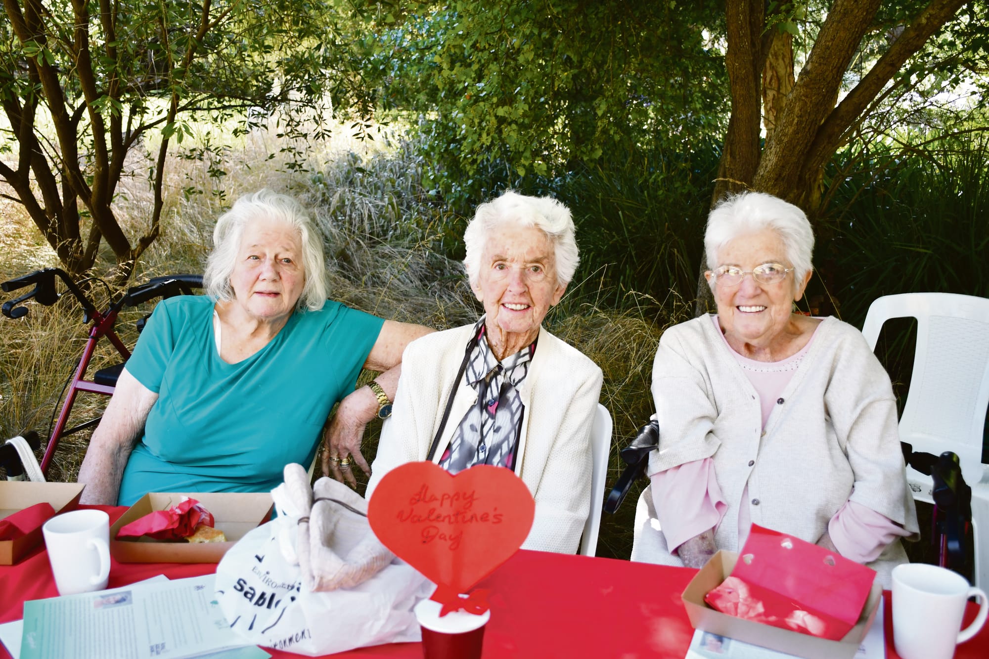Red Cross Garden Party Put on Stunning Display