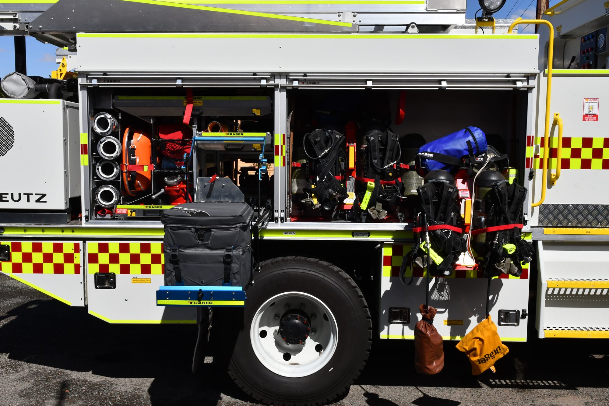 The new appliance is well-equipped with a lot of new equipment.