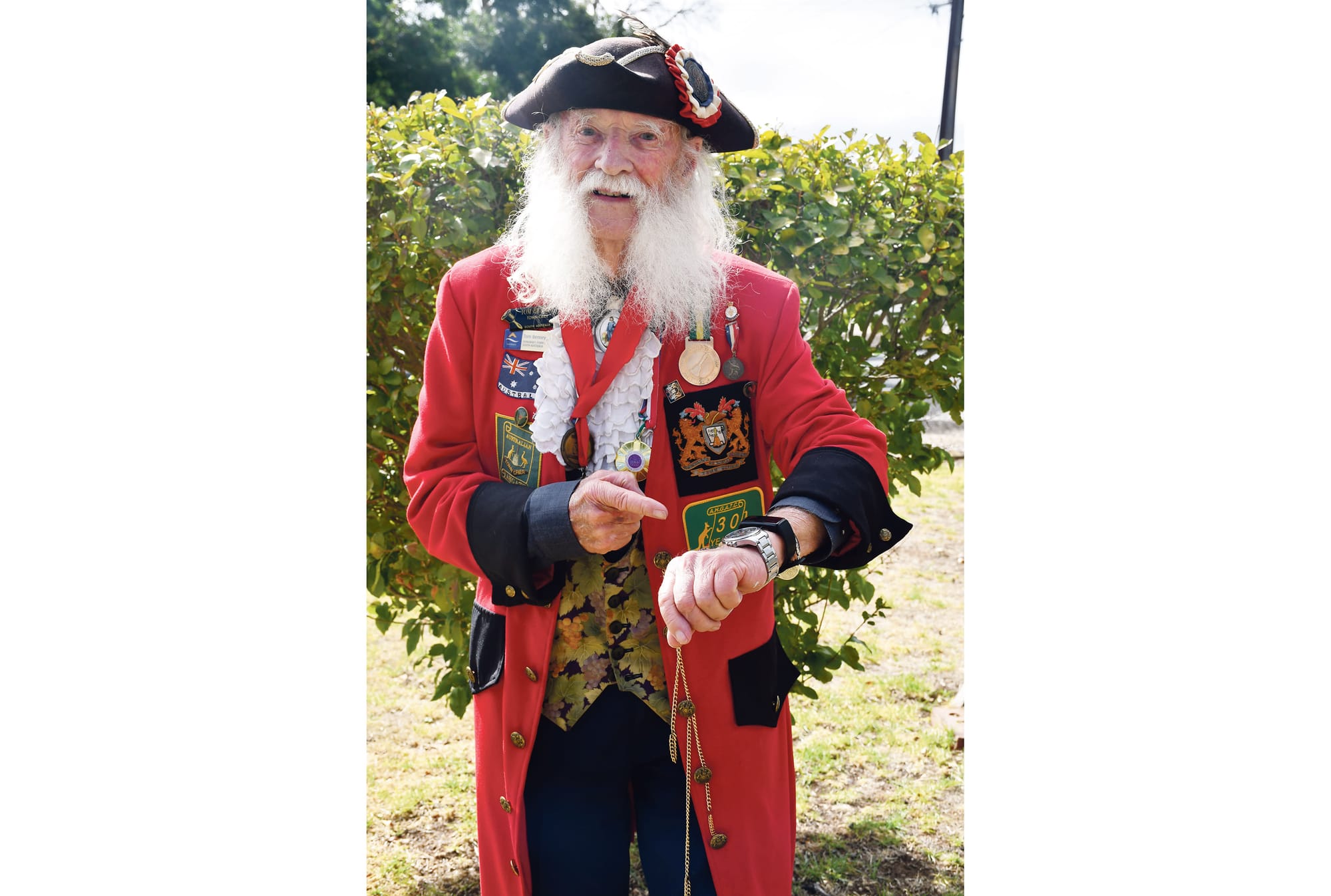 Town crier, Tom tracks his health