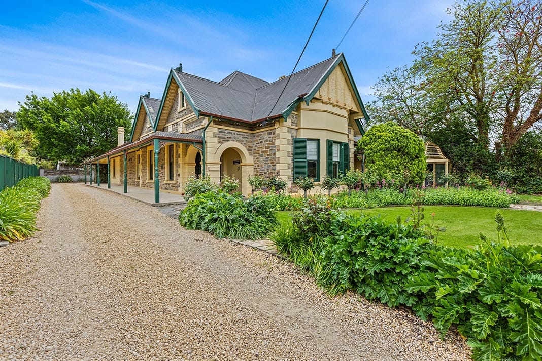 Stunning Barossa Valley tourist accommodation opportunity
