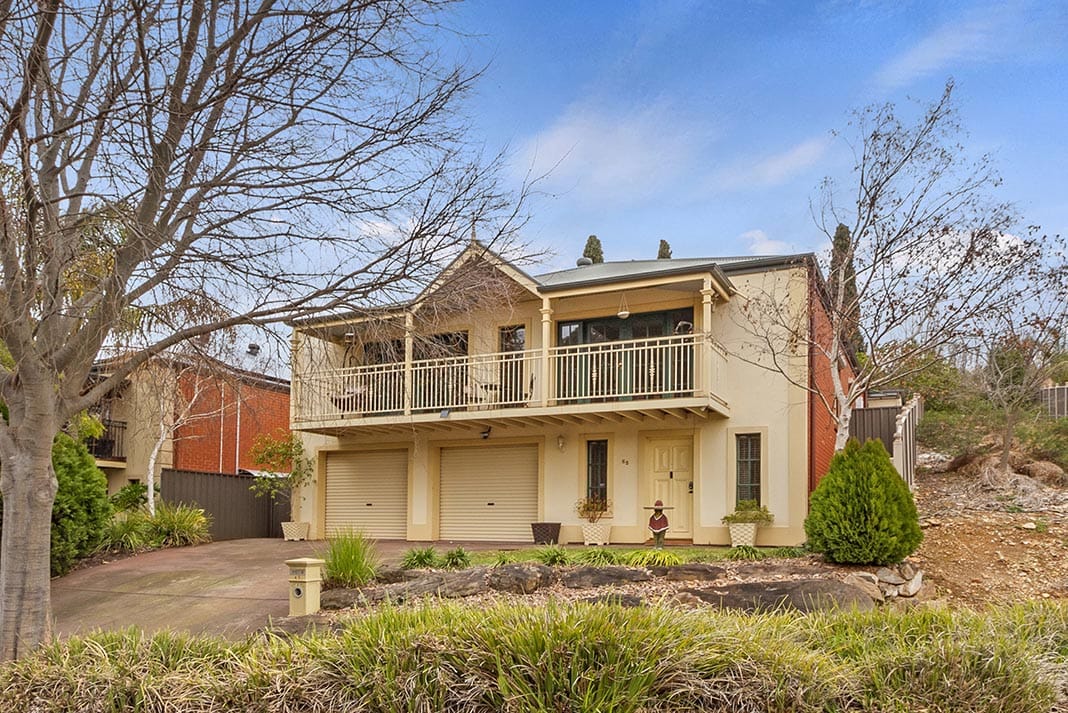 Grand Family Living in Prestigious Greenwith