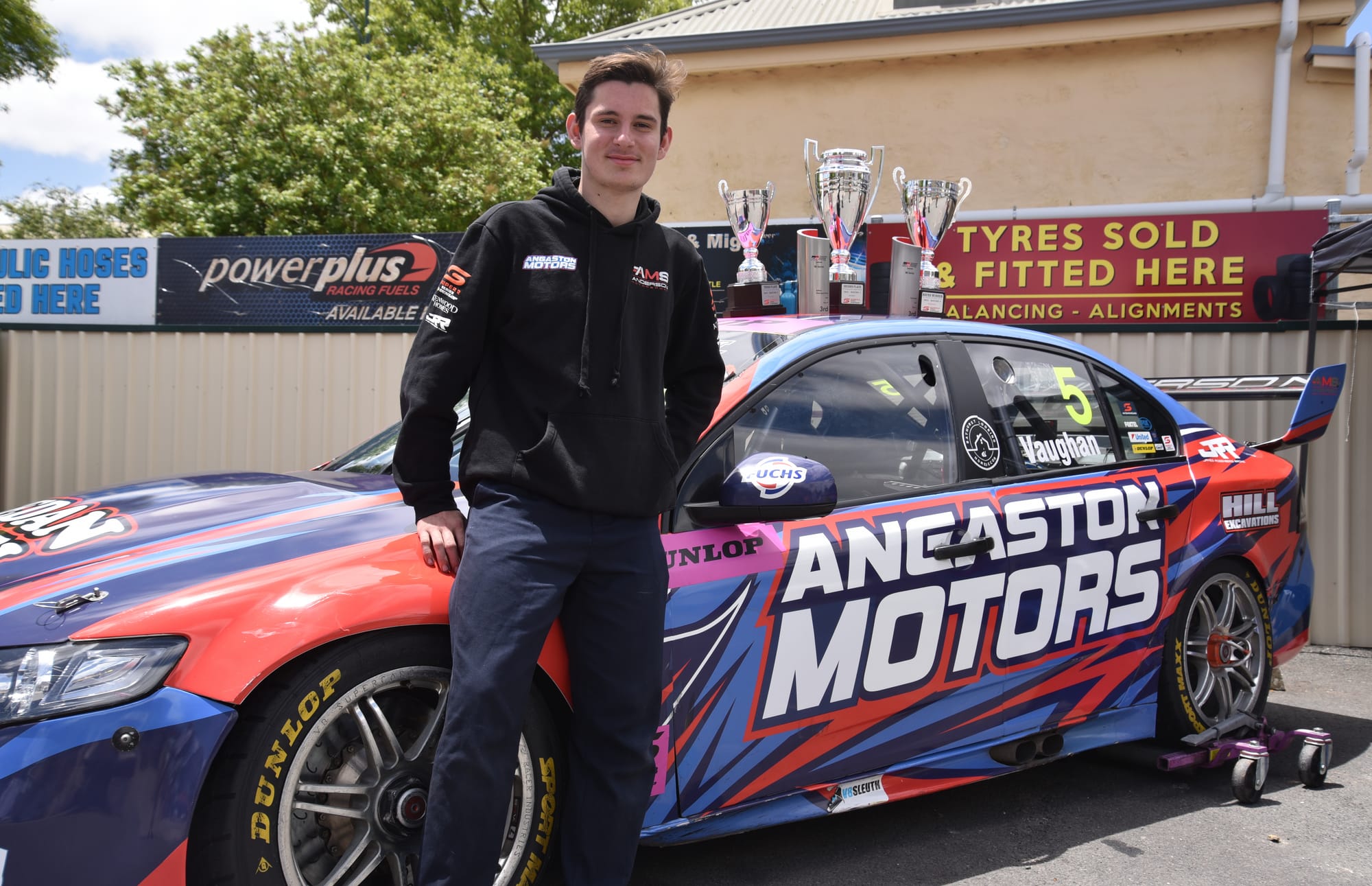 Super3 Series title for Brad