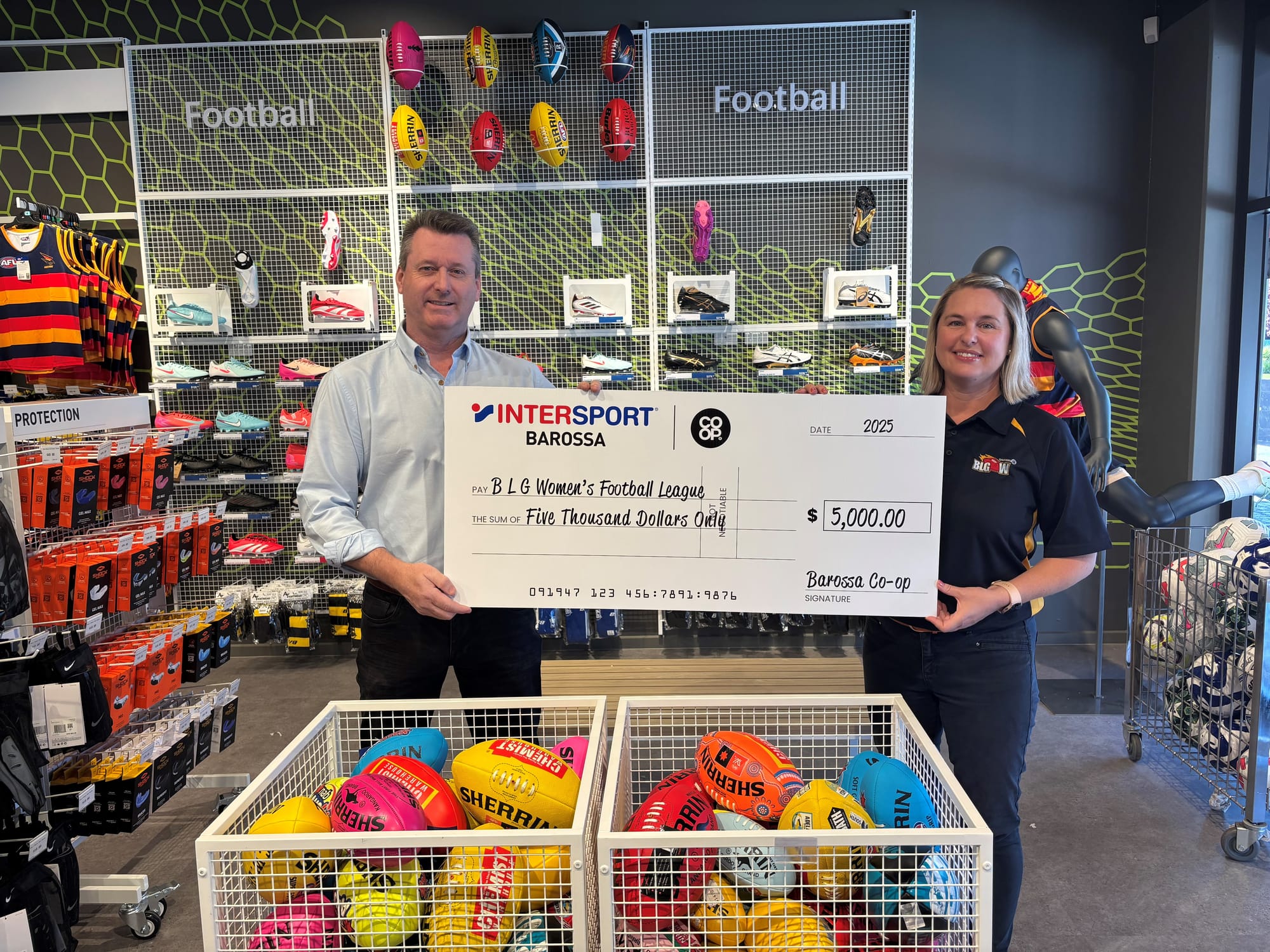 Kicking goals for women's footy