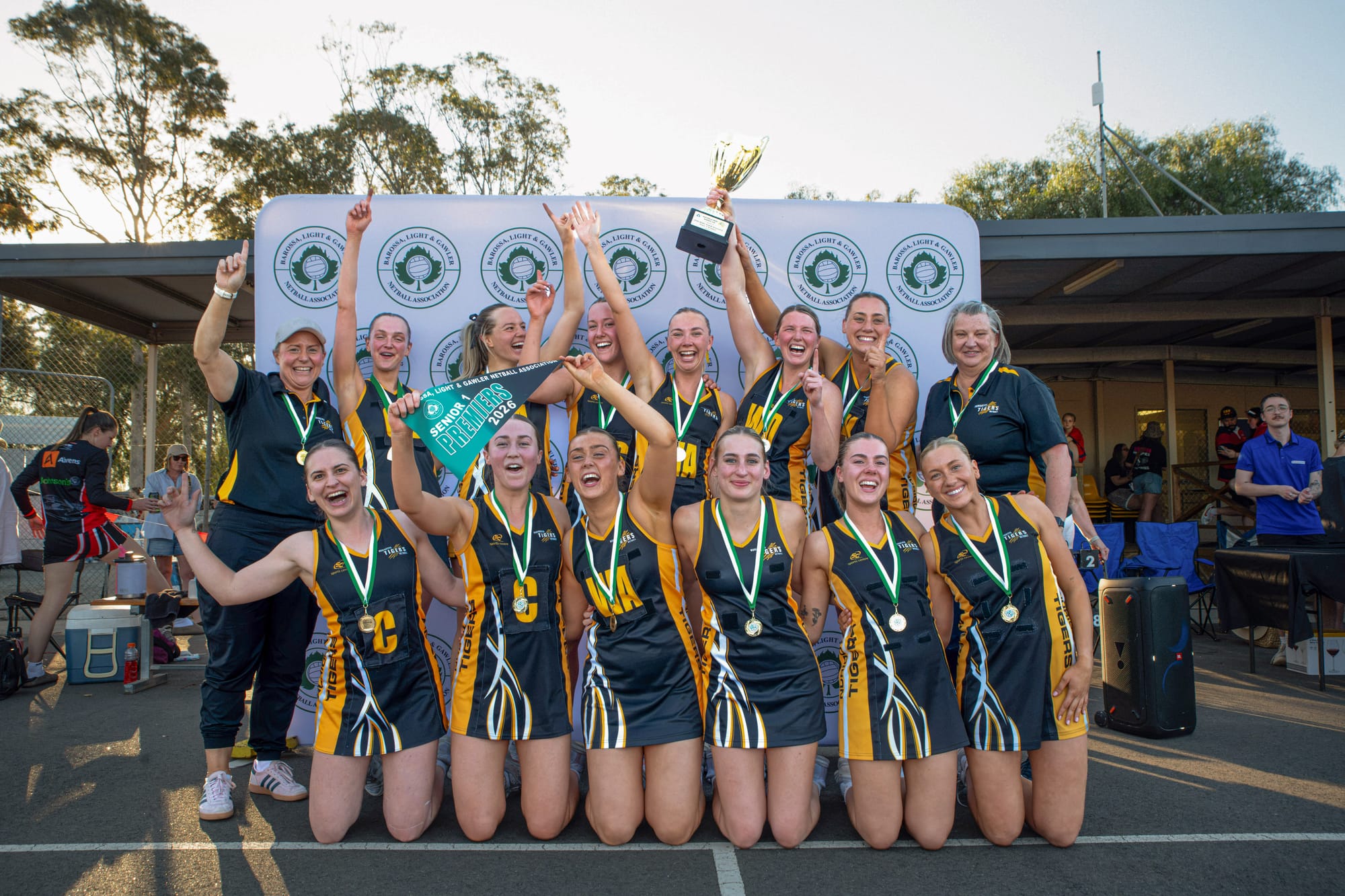 Big cats win BLG’s biggest prize