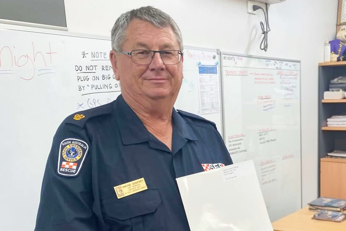 Kapunda SES honours longstanding service amid leadership change