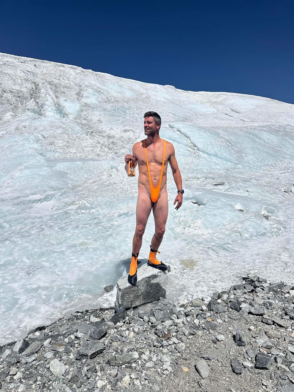 Bruce bares all on summit adventure post image