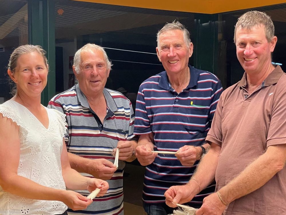 Local Ag Bureaus gain insight into biological wool harvesting post image