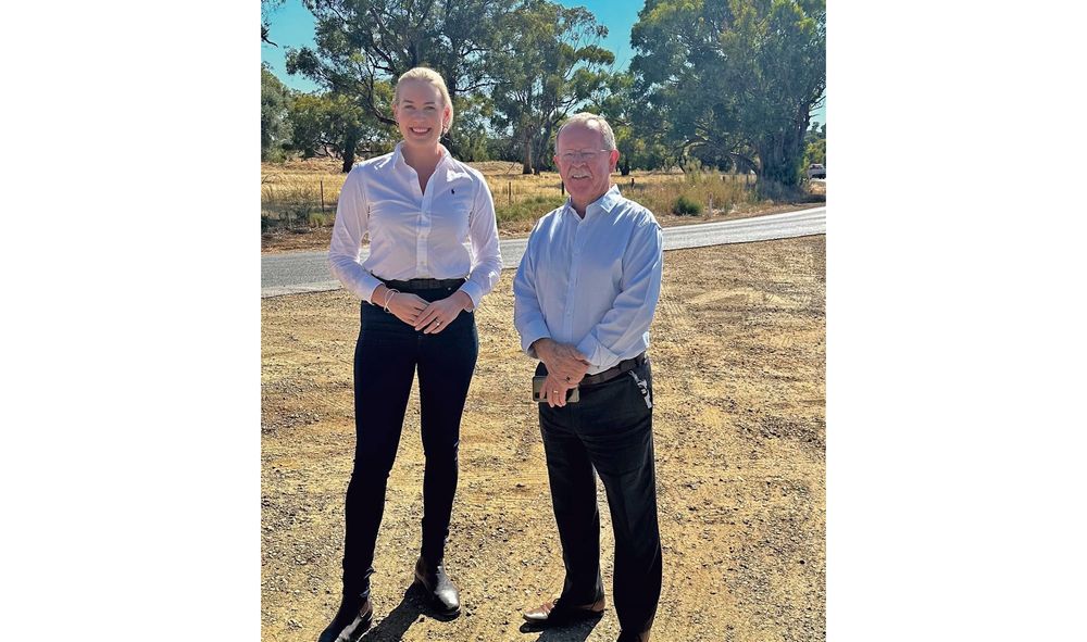 Visit by Minister for Regional Roads post image