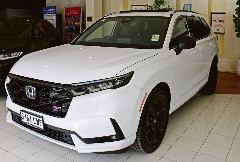 A new take on a trusted name the Honda CRV Hybrid has arrived post image