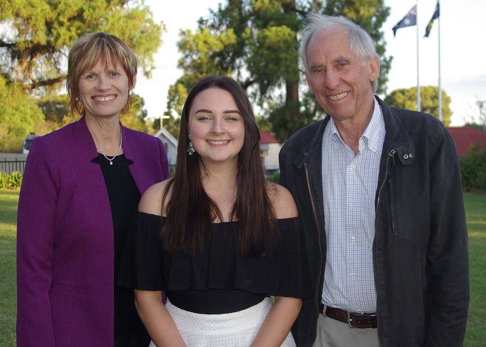 Grants for former students post image