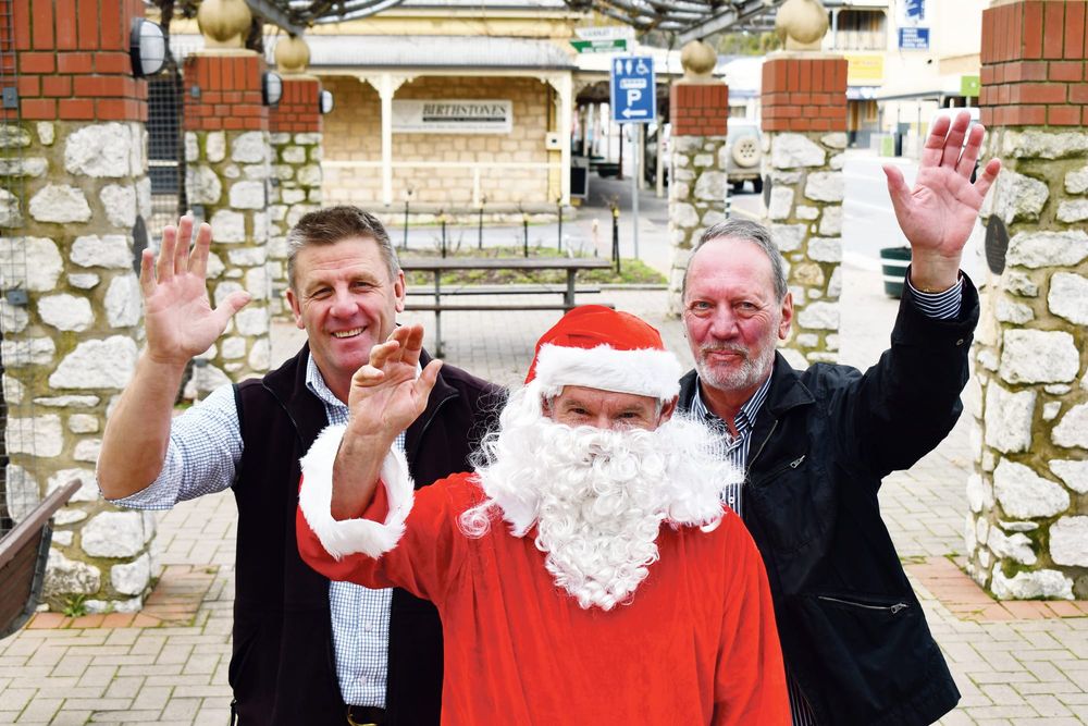 Ho, Ho, Ho! 2022 Angaston Christmas Parade is a go! post image