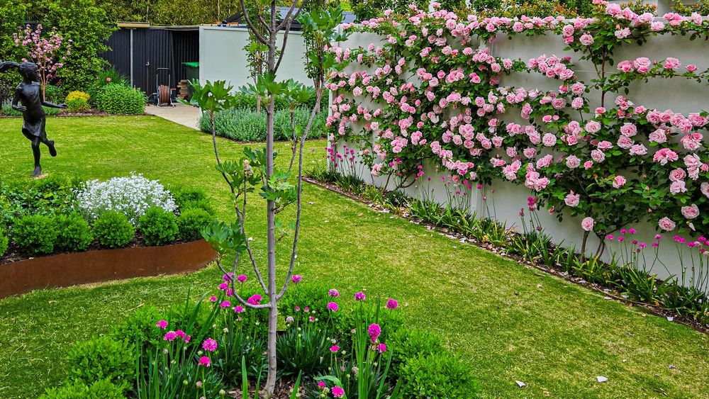 Luna’s Garden Open this weekend post image