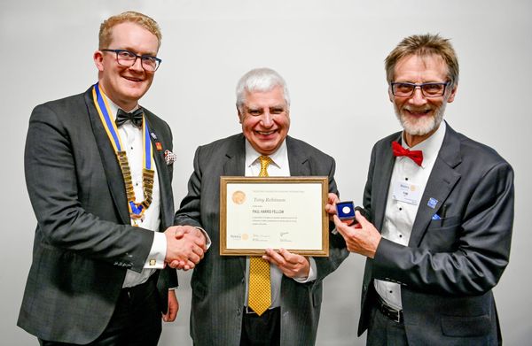 Paul Harris Fellow award to long term newspaperman post image