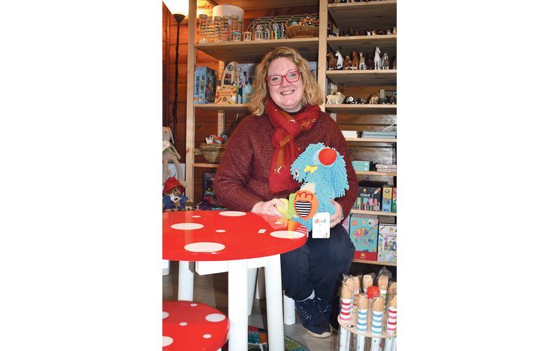 Applauding and awarding women in business post image