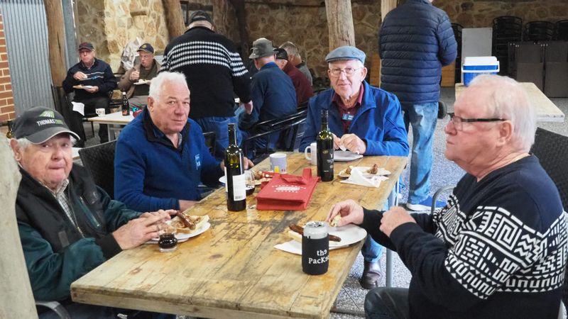 Probus visit to Nitschke's post image