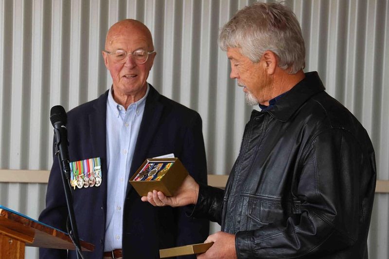 Military headstone unveiled at Eudunda post image