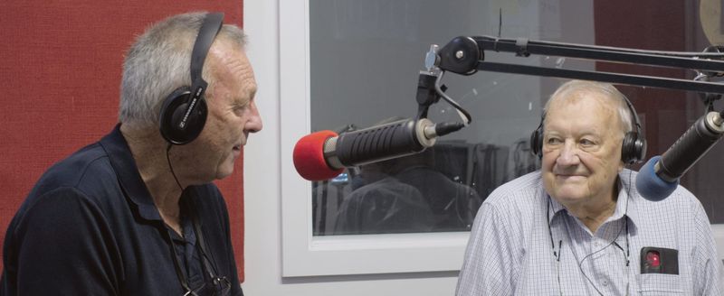Veteran of Barossa airwaves hangs up his mic post image