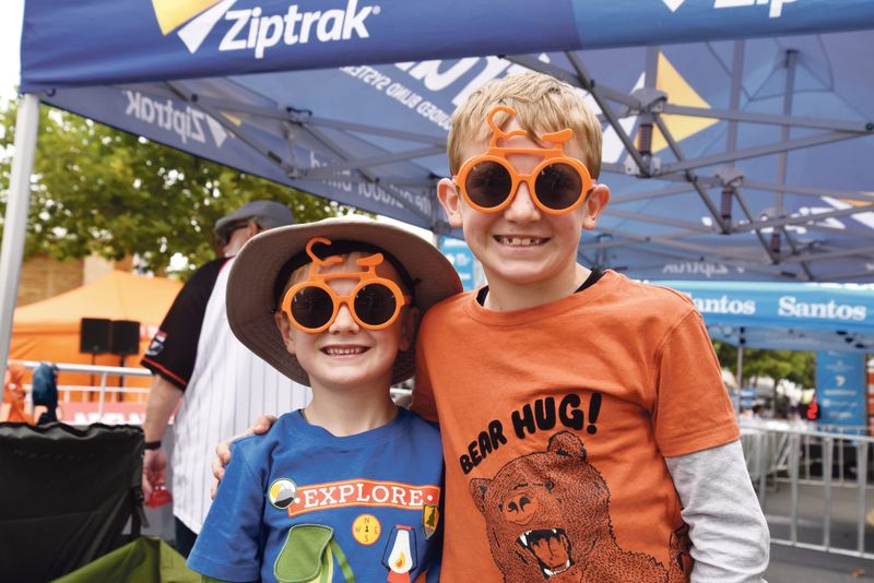 Tour racegoers all smiles post image