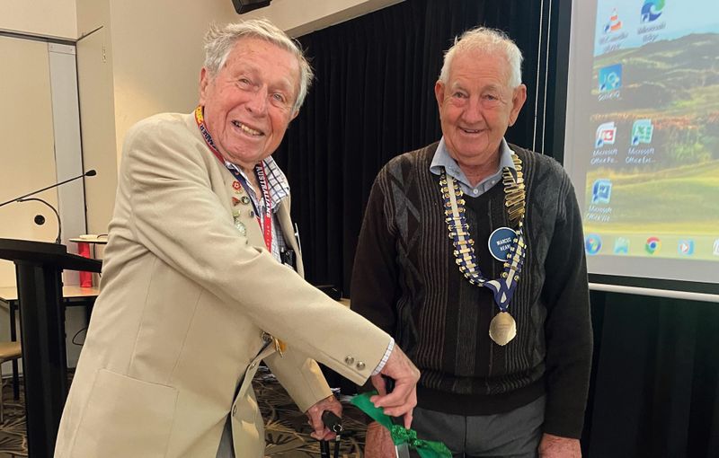 Swanny’s Hundredth post image