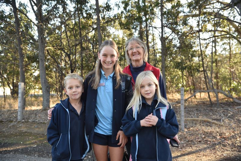 Tanunda Primary walks safely to school post image