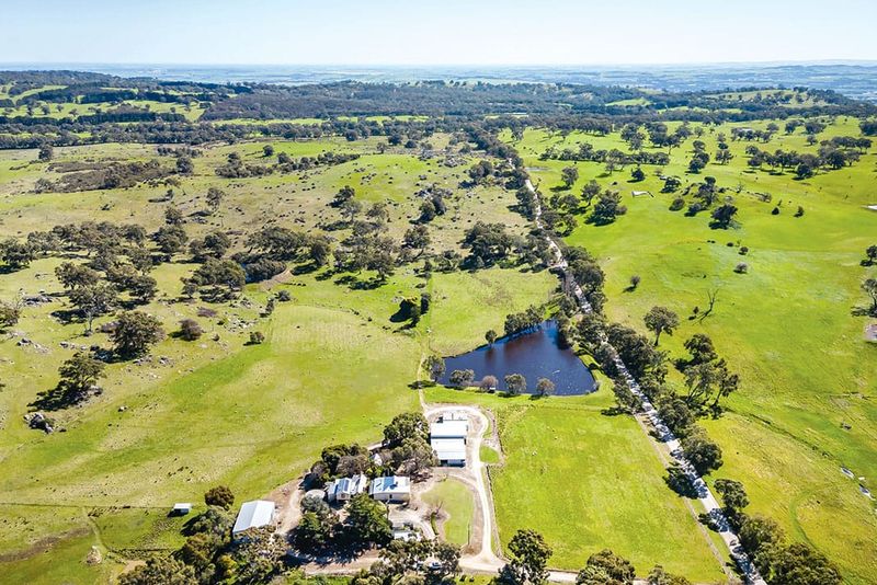 Looking for a lifestyle property in the Barossa Ranges post image