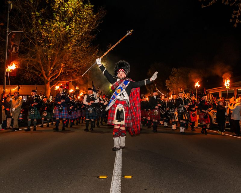 Murray St turns piping hot post image