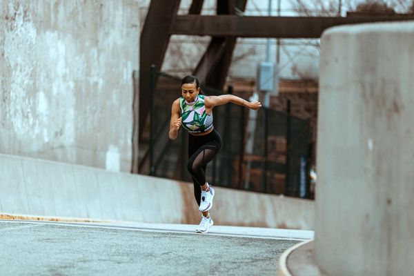 Why is racing with power superior to racing at pace?