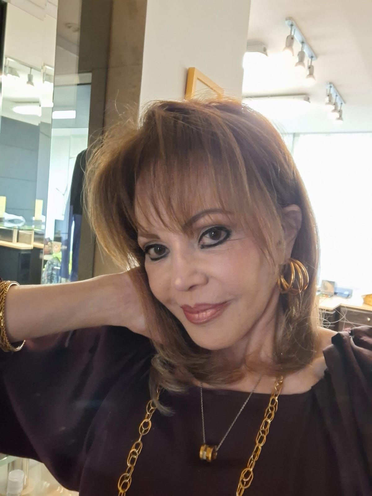 Esencia de Mujer. Morenistas en campaña y el INE los solapa. Por Yazmín Alessandrini